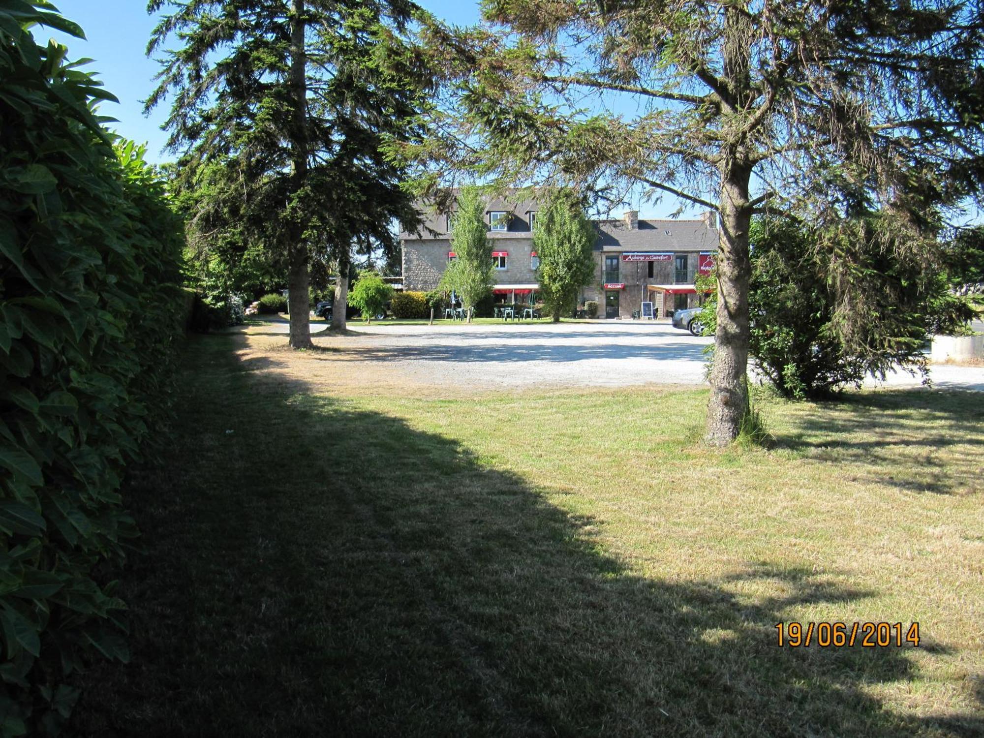 Auberge Le Guinefort Lehon Экстерьер фото